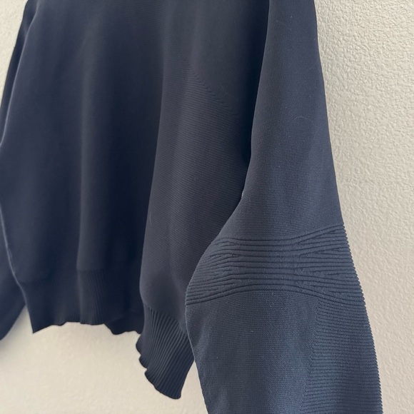 Lululemon All Around Crewneck Sweater Pullover Black Athleisure Casual Sporty 8 - Picture 10 of 14